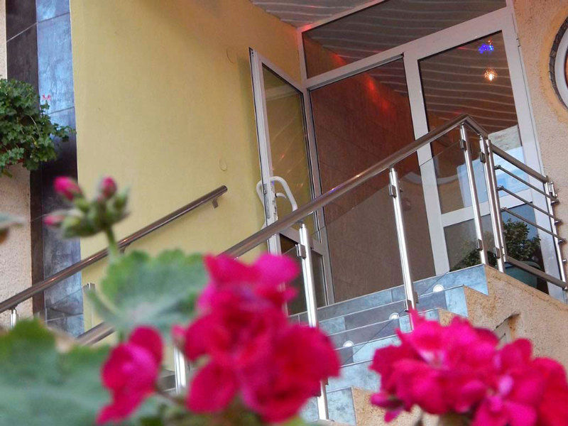 Lilalo Ηotel Paralía Kültér fotó