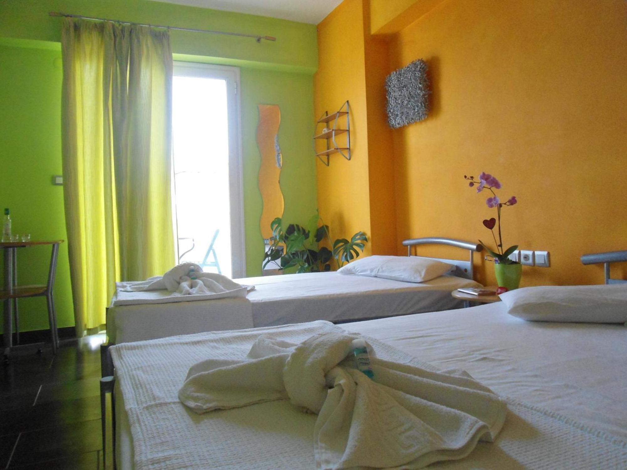 Lilalo Ηotel Paralía Kültér fotó